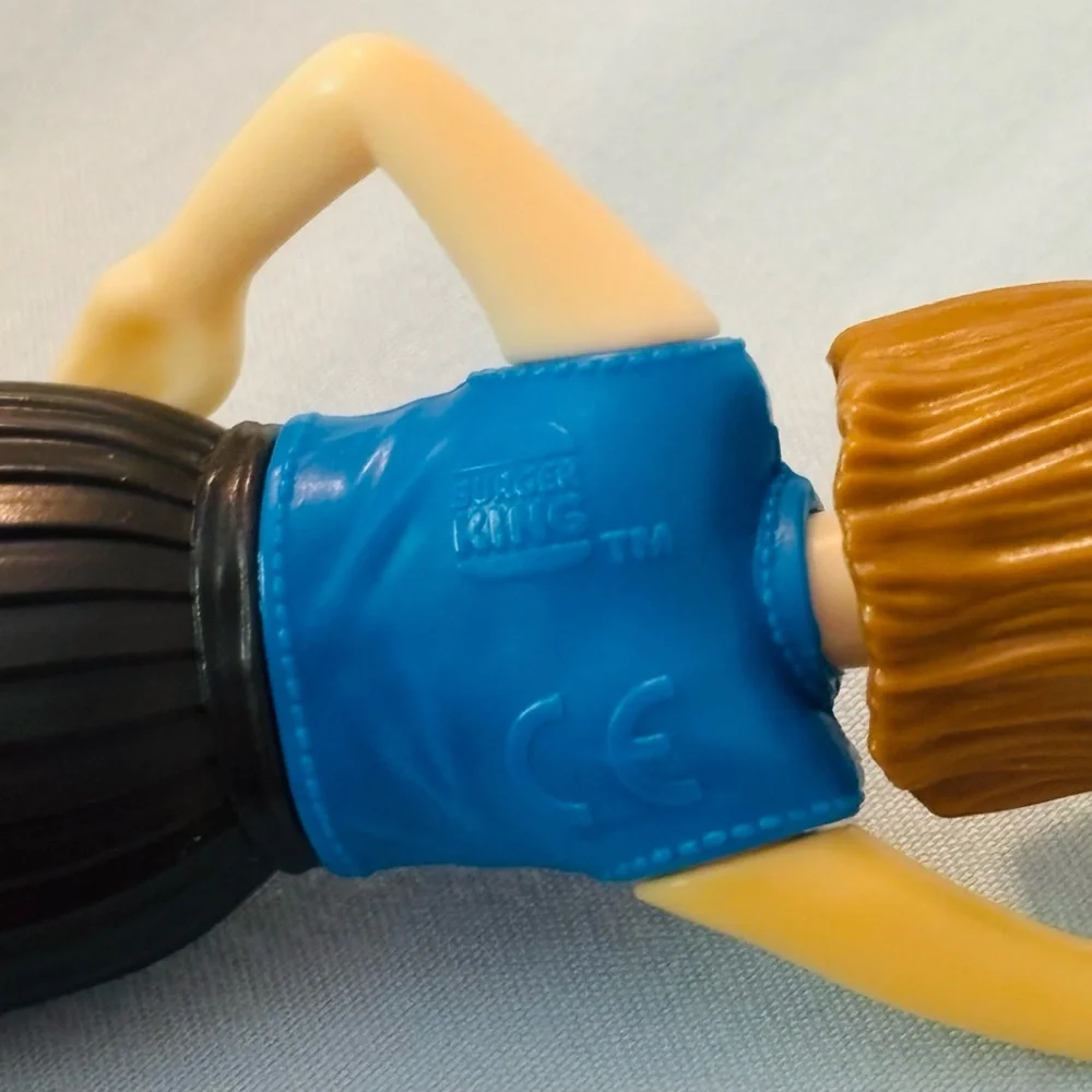 4 Mini Barbies - Picture 6 of 7